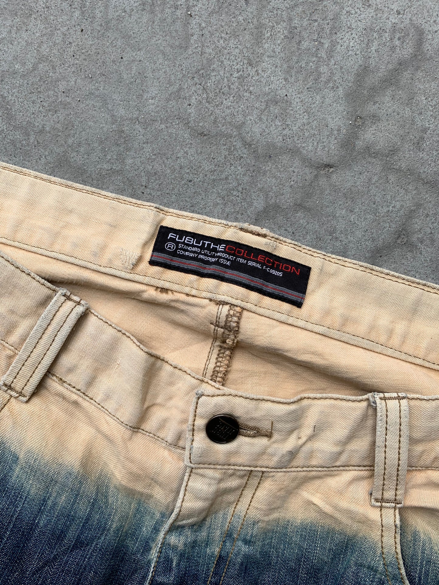 (38”) Y2K Fubu Sunfaded Baggy Denim