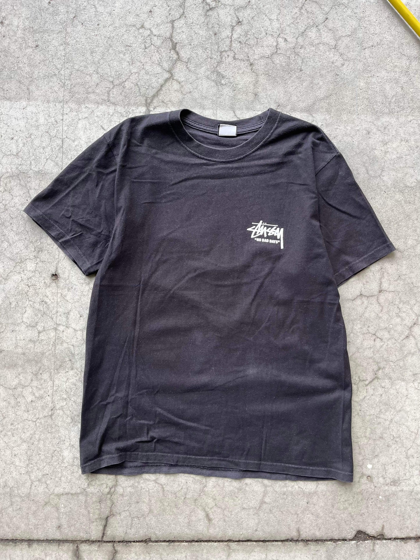 (M/L) Stussy No Bad Days Tee