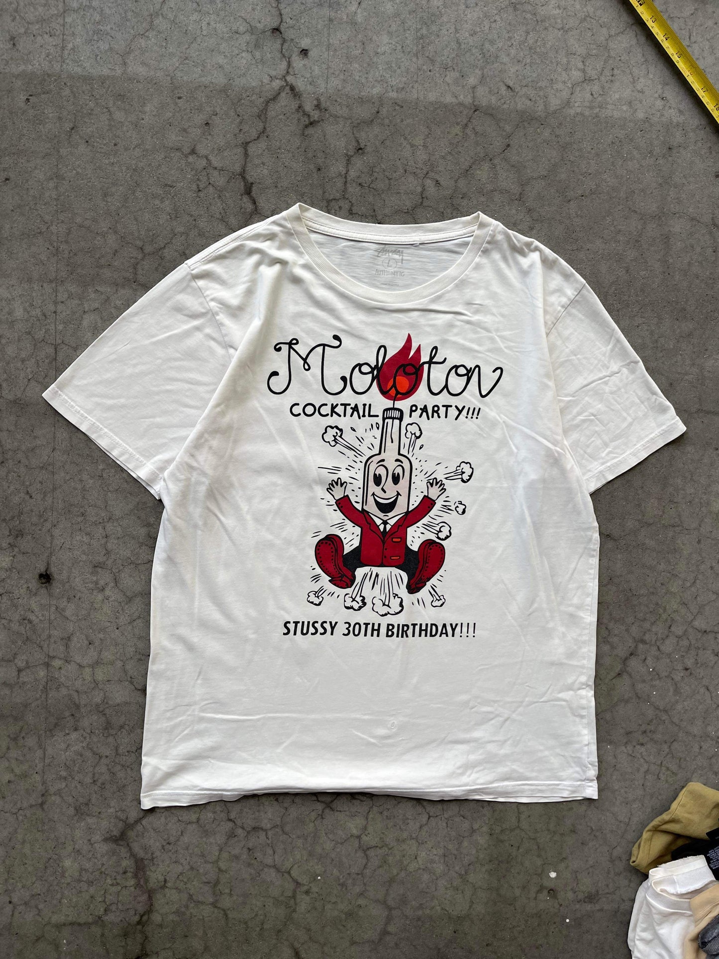 (L) Stussy 30th Birthday Tee