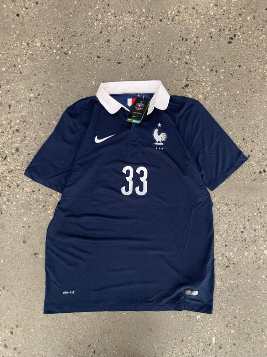 (L) BNWT France 14-15 Kit