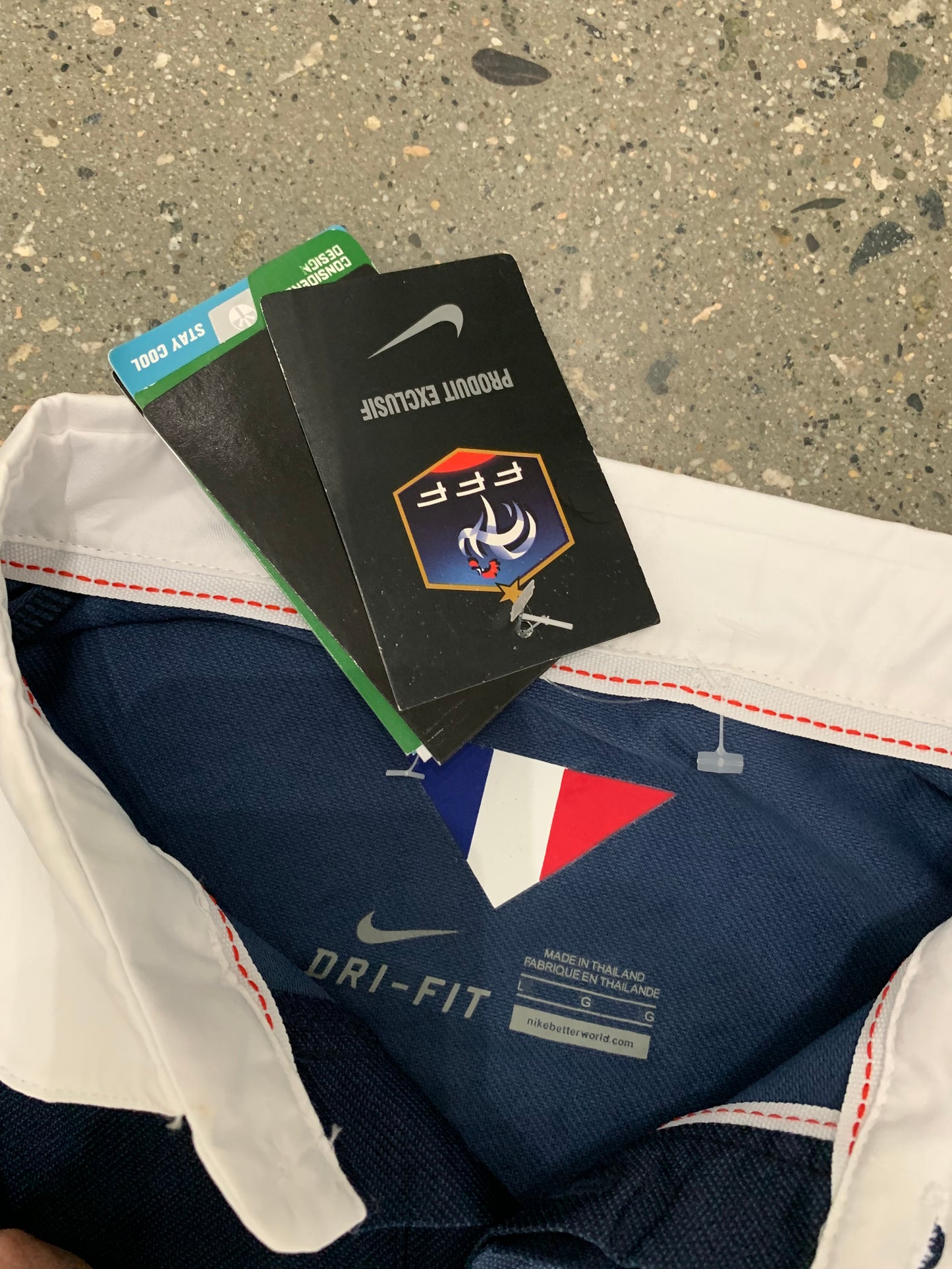 (L) BNWT France 14-15 Kit