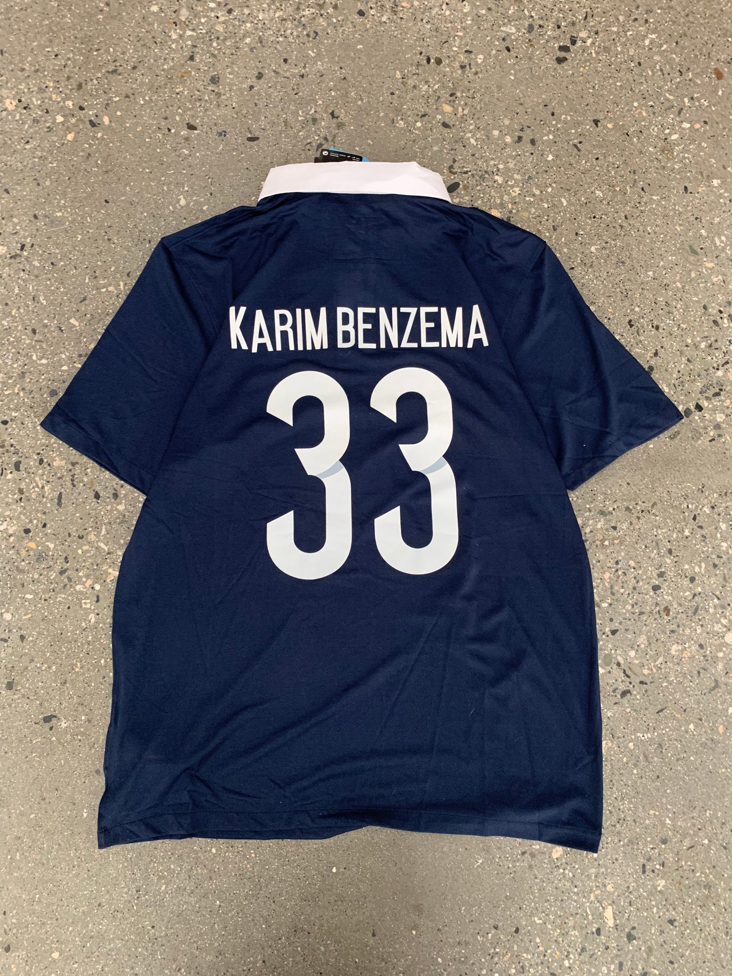 (L) BNWT France 14-15 Kit