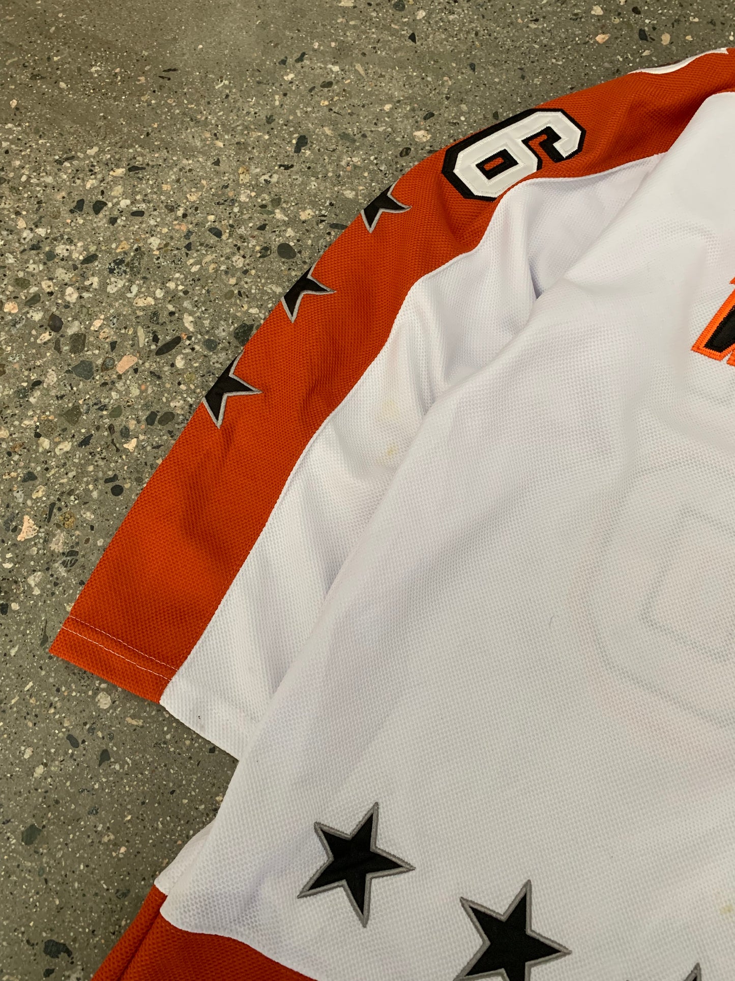 (L/XL) 80’s Souvenir NHL Wales Conference Mario Lemieux Jersey
