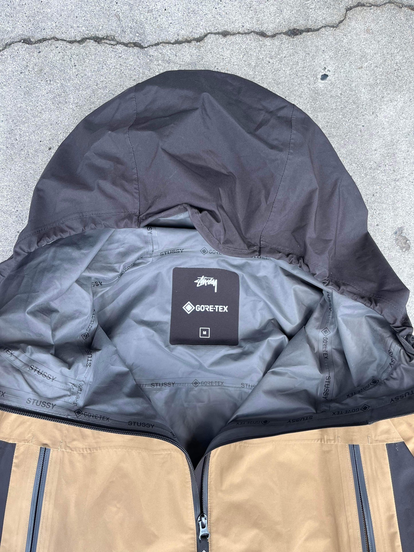 (M/L) Stussy Goretex Jacket
