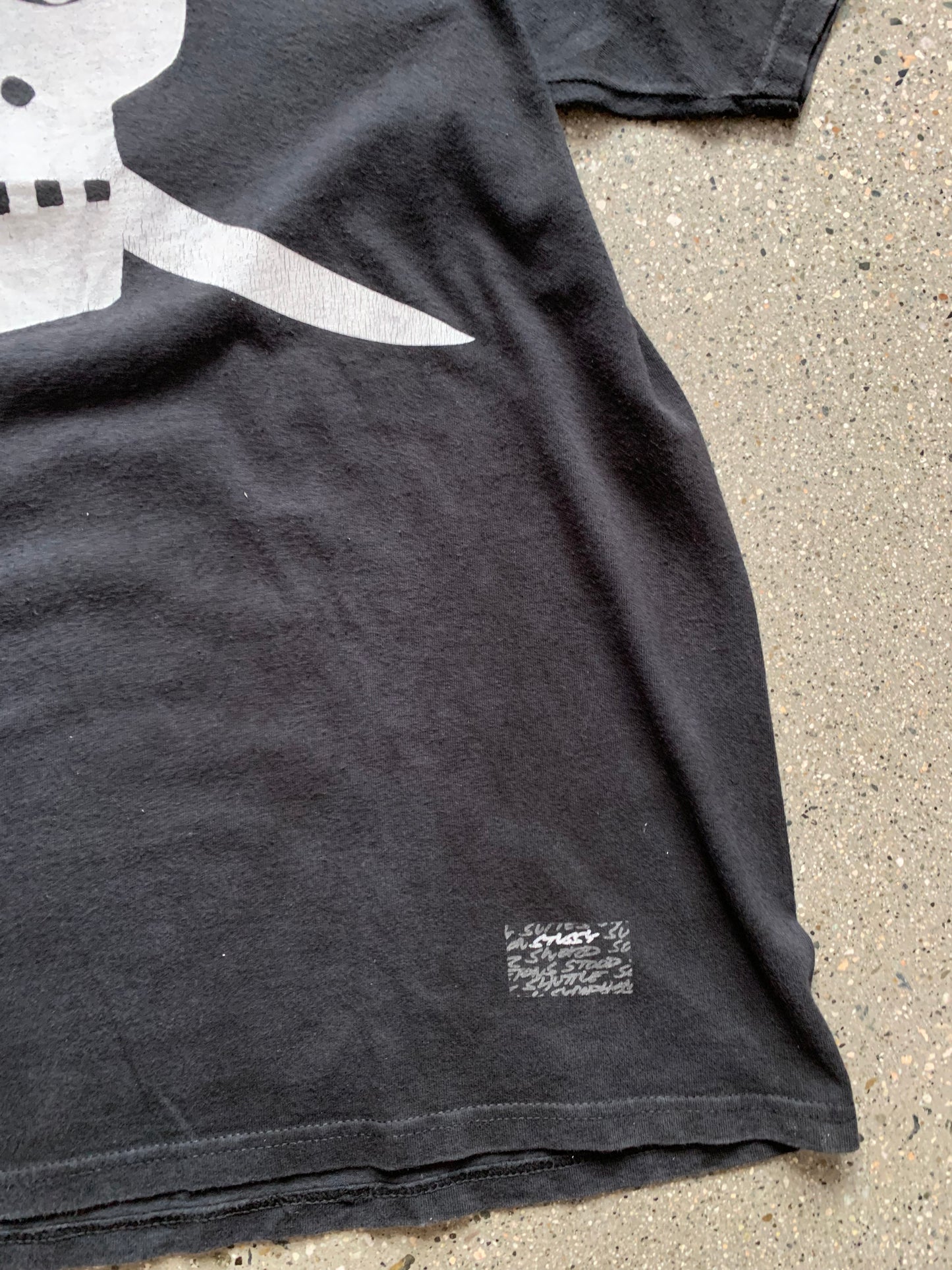 (L) Mid 2000s Stussy Pirate Tee