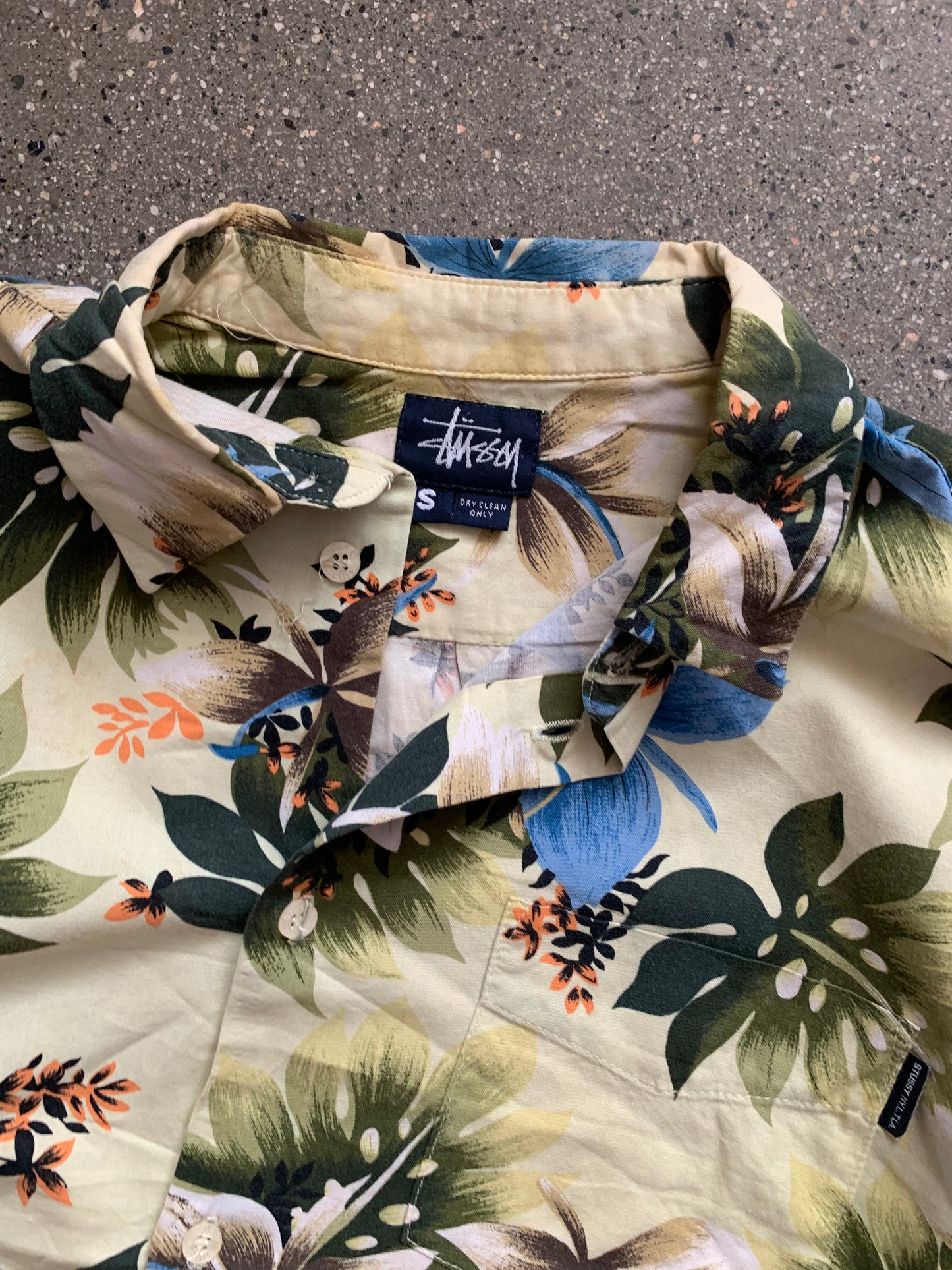 (XS/S)  90’s Stussy Summer Floral Button Up