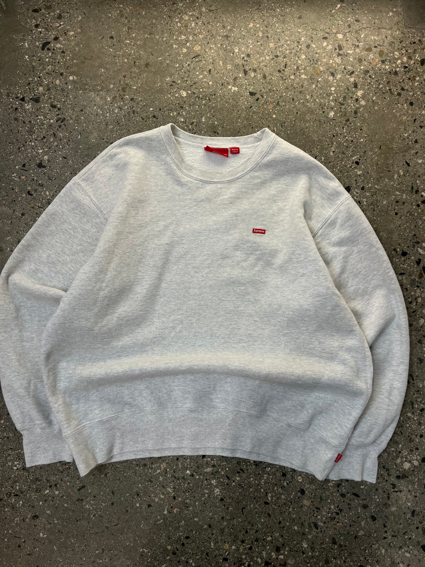 (L/XL) Supreme Thick Small Box Logo Sweater