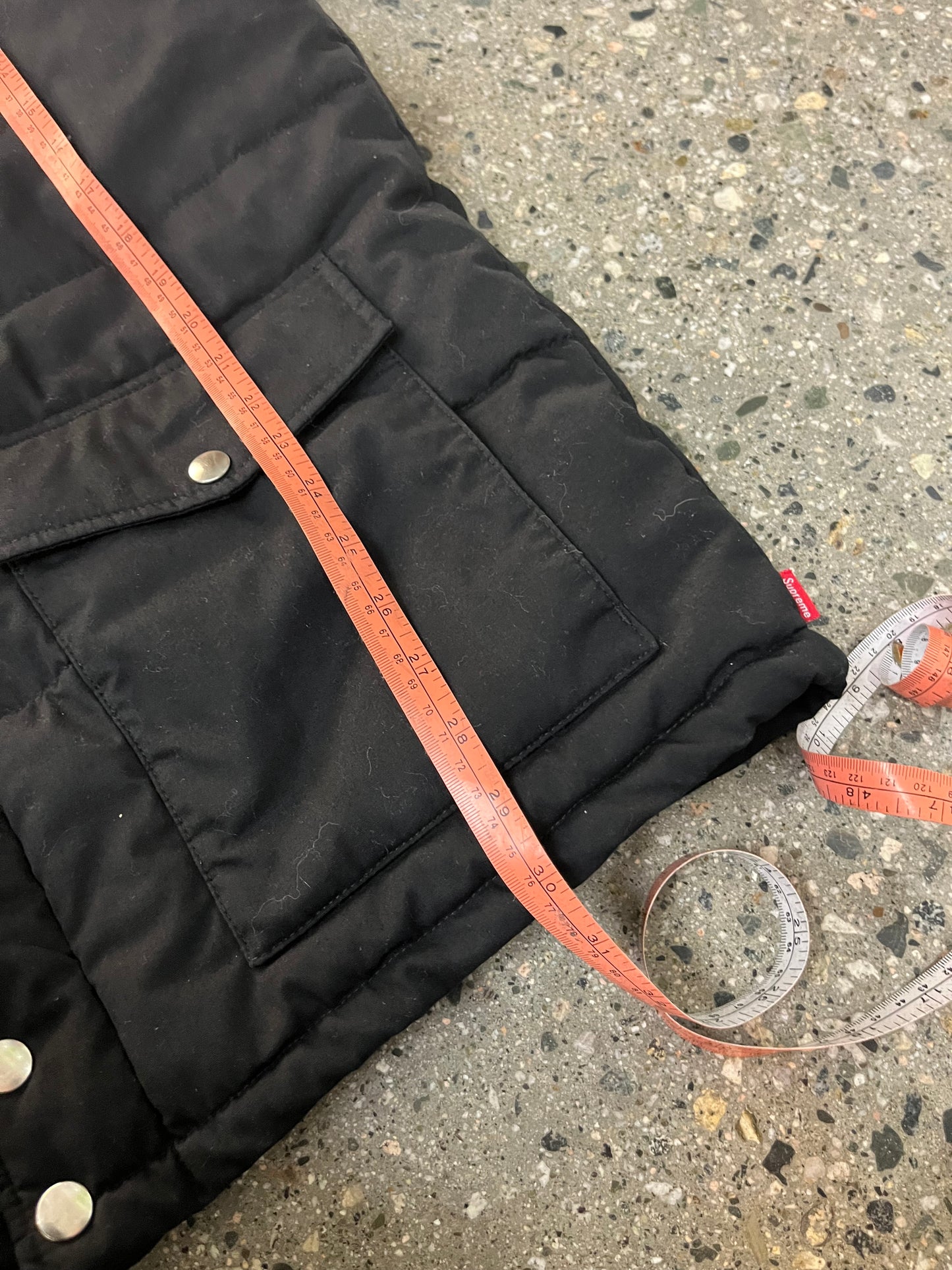 (XL) Supreme World Tour Puffer Jacket