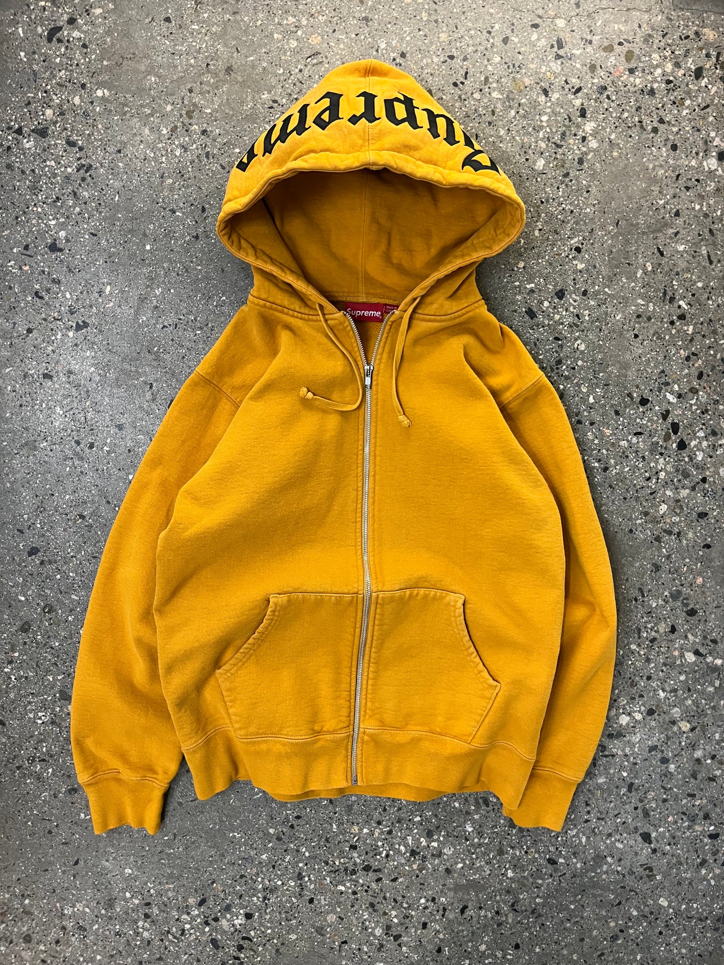 (M/L) Supreme Thick Zip