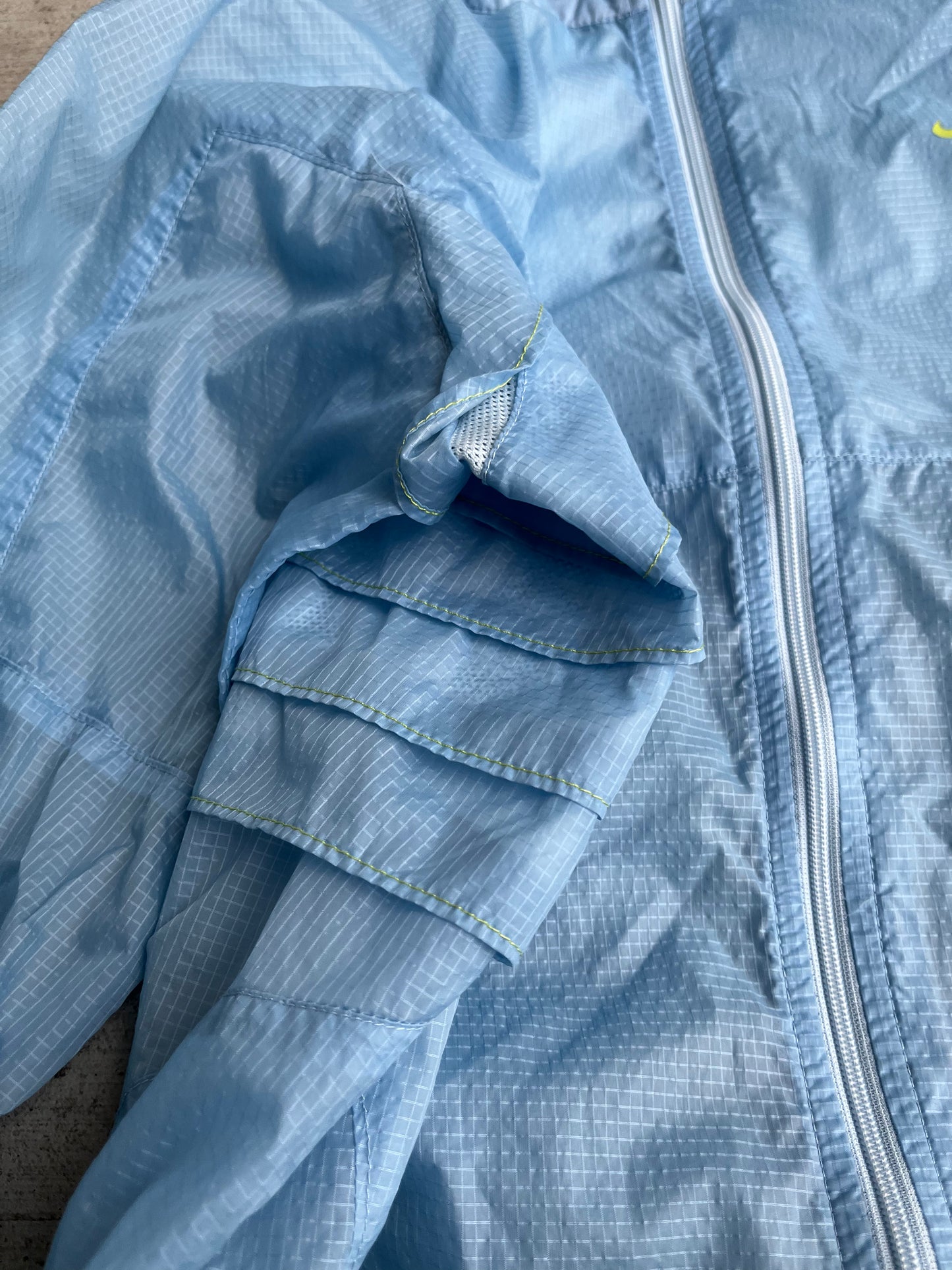 (S) ‘00s Nike Panelled Nike windbreaker
